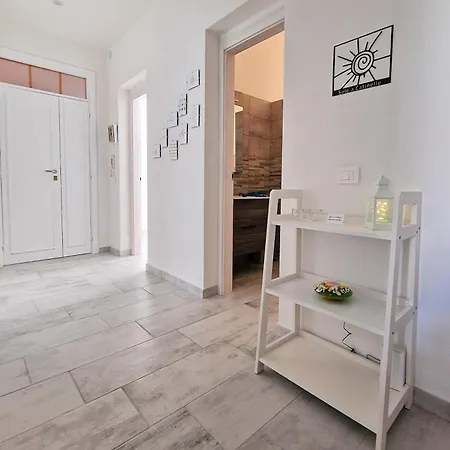 Sole A Catinelle -