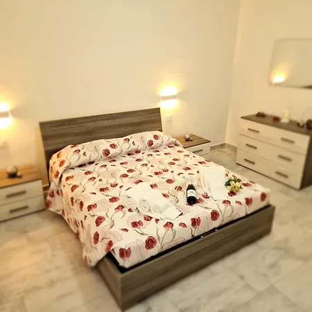 Sole A Catinelle - *